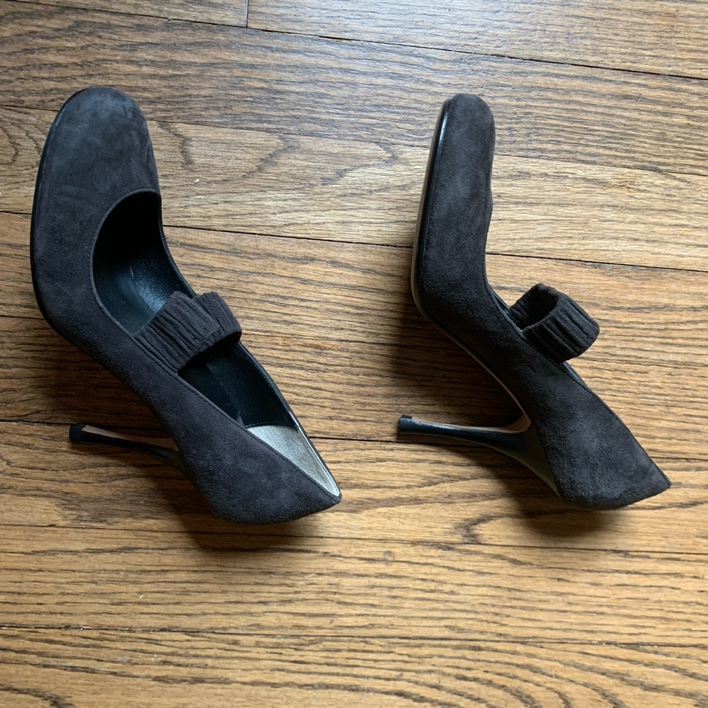 Max Studio Charcoal Gray Suede 3.5 inch Heels